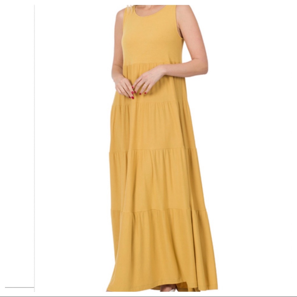 12 Bright light and breezy sleeveless tiered maxi dress - Picture 4 of 10